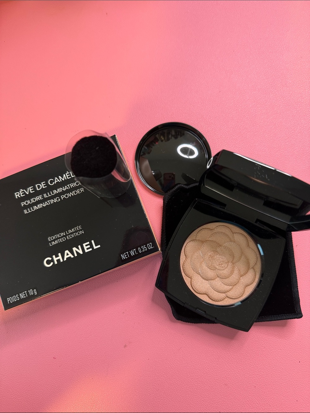 CHANEL Camelia Illuminating Powder Highlighter - Golden Beige LIMITED EDITION